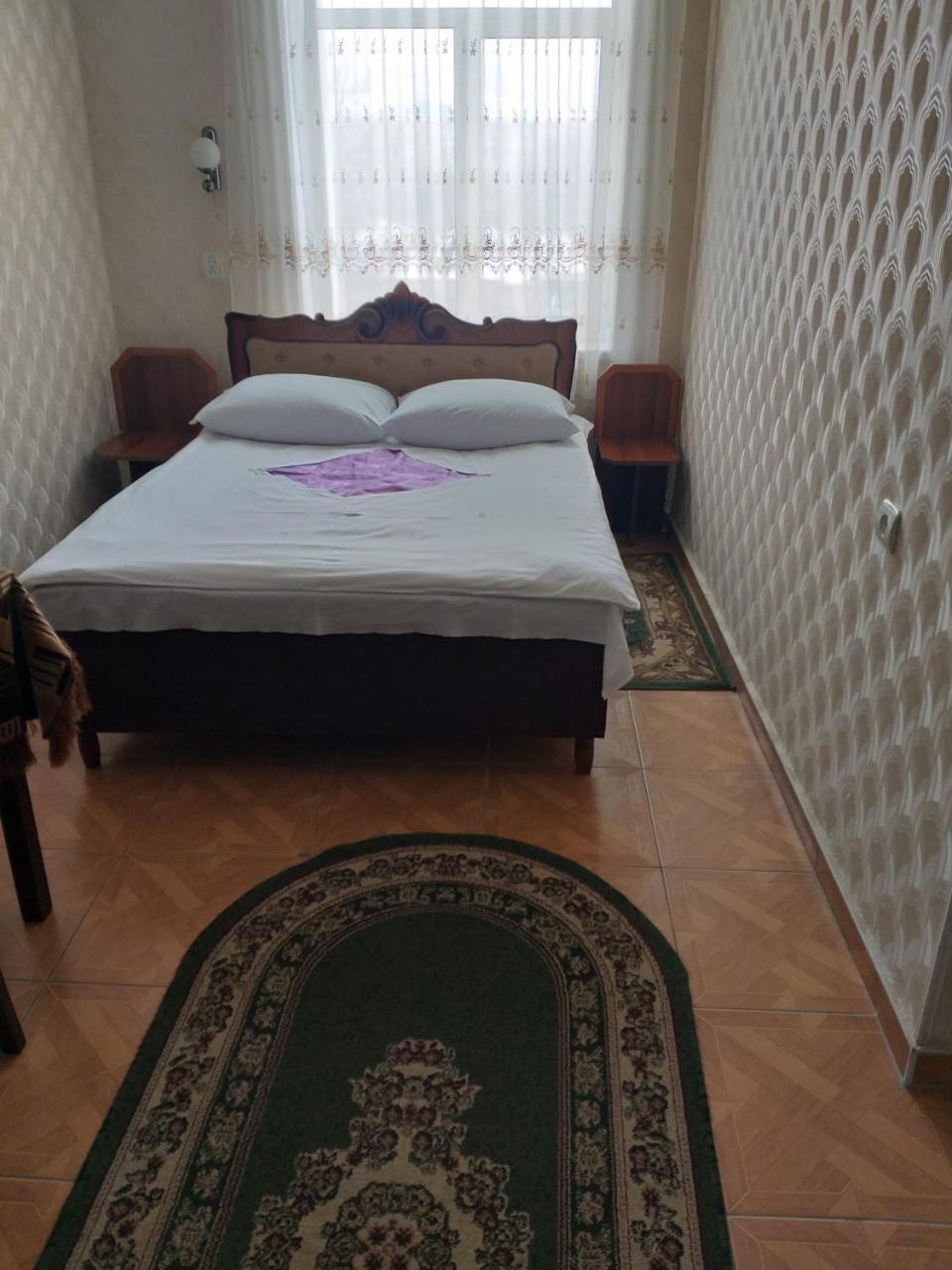 Dina Hotell Sisian Exteriör bild